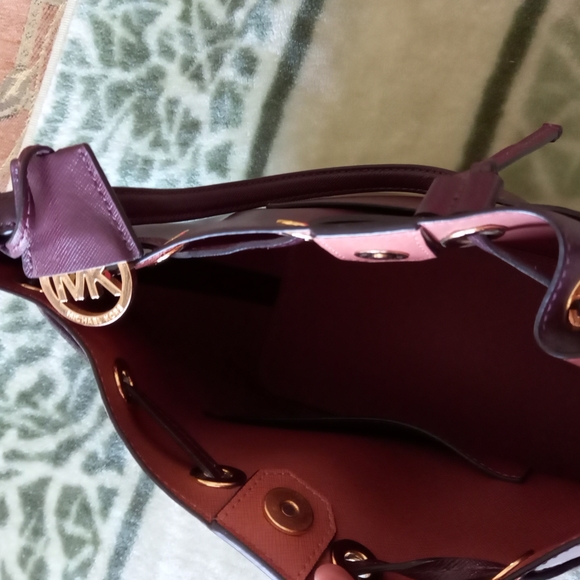 Michael Kors handbag - Picture 2 of 4